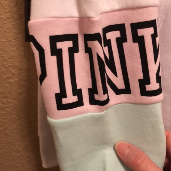 RARE HTF PINK Victoria’s Secret cowl neck pullover Top. White, pink & mint green - Picture 5 of 14